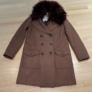 Brown wool peacoat with detachable fur collar